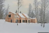 Elevated Alpine Living: A Modern Design Masterpiece