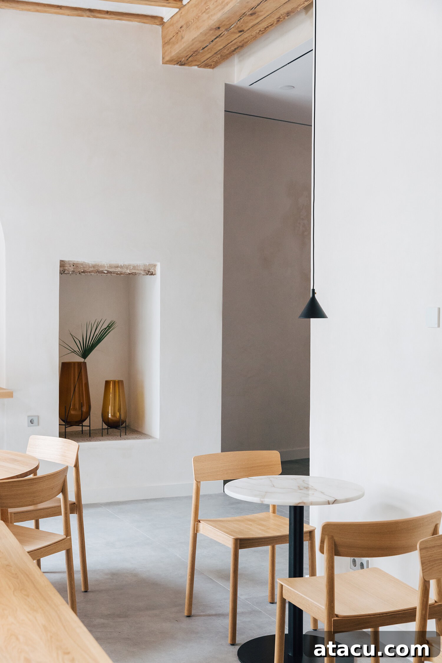 Plácido y Grata new design boutique hotel Seville guest room