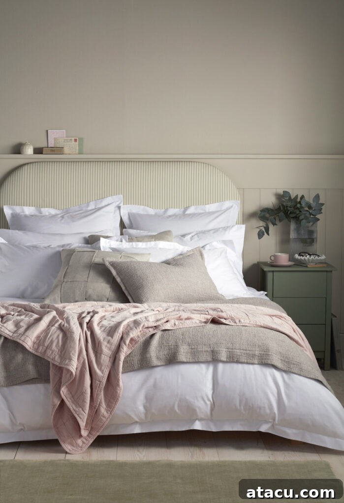Organic cotton 800 thread count bed linen.